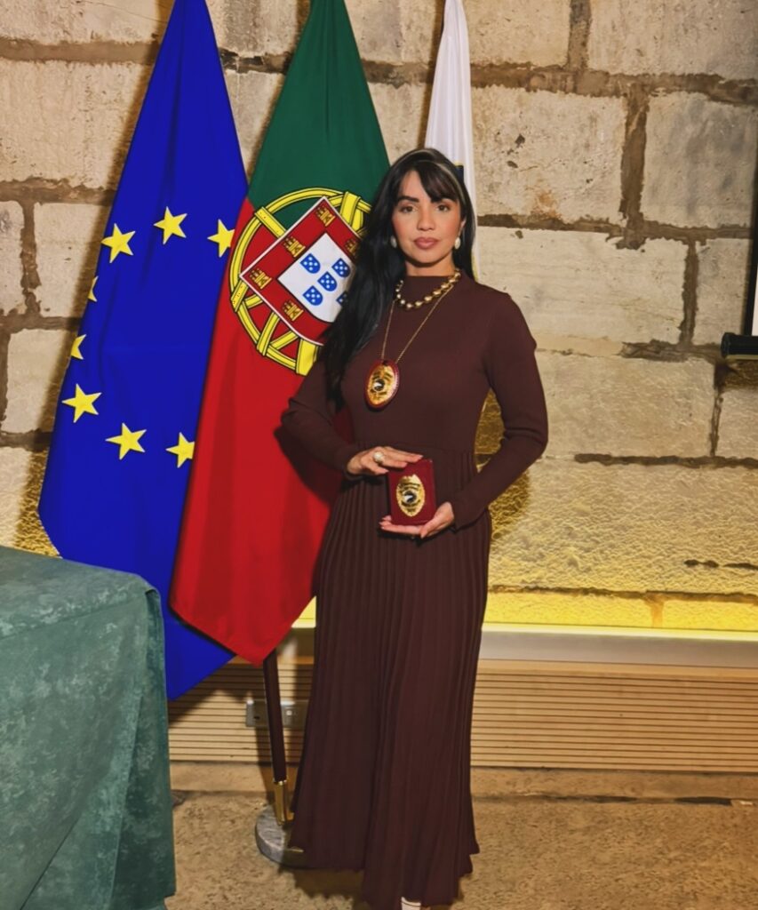 Dra. Marcela Camargo foi oficialmente nomeada Diplomata Civil Humanitária pela Jethro International, organização internacional voltada à promoção de ações humanitárias e cooperação global. A nomeação reconhece sua atuação jurídica e seu compromisso com a defesa de direitos fundamentais, consolidando sua presença em um contexto de relevância internacional.