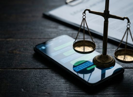 Mensagens de SMS como prova no processo penal — Dra. Marcela Camargo, advogada criminal em Portugal